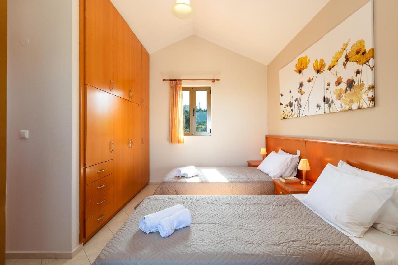 Maroulas Villas Ioanna & Stavros, Private Pools, Bbq & Seaview, By Thinkvilla Esterno foto
