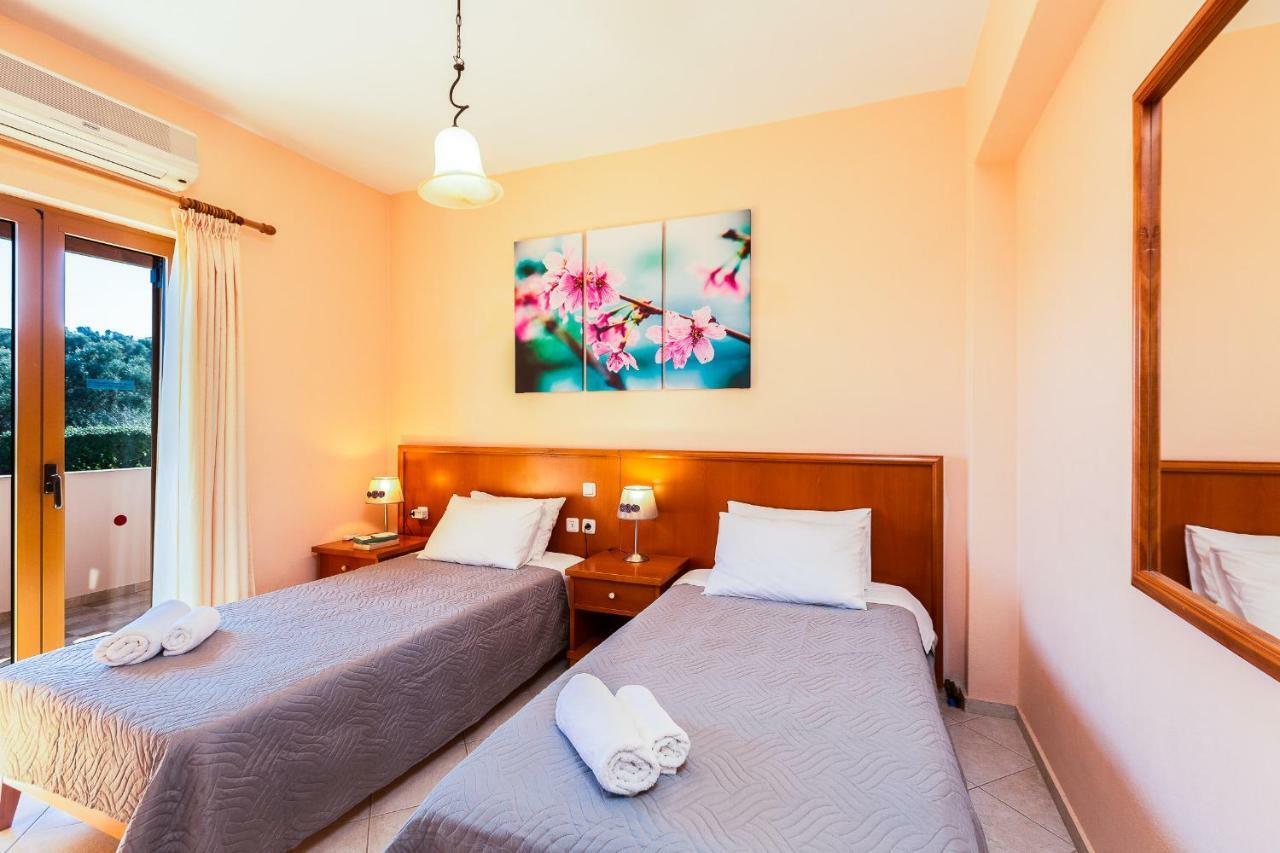 Maroulas Villas Ioanna & Stavros, Private Pools, Bbq & Seaview, By Thinkvilla Esterno foto